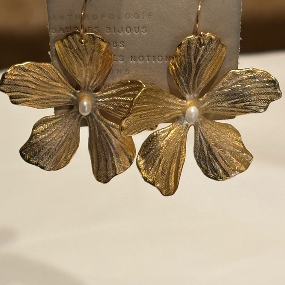 Anthropologie Gold Floral Earrings - Picture 4 of 5